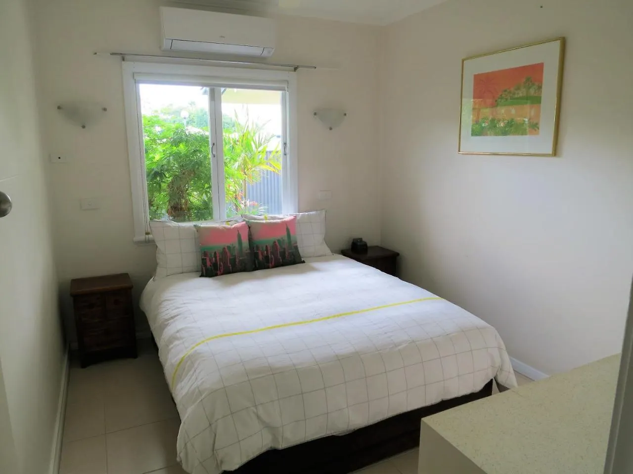Edge Hill Clean & Green Cairns, 7 Minutes From The Airport, 7 Minutes To Cairns Cbd & Reef Fleet Terminal