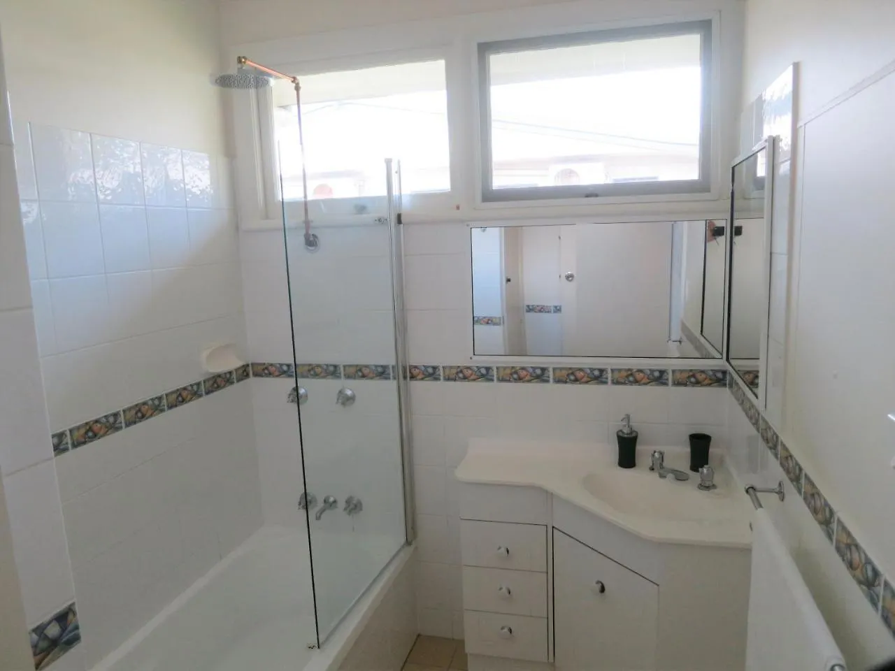 Edge Hill Clean & Green Cairns, 7 Minutes From The Airport, 7 Minutes To Cairns Cbd & Reef Fleet Terminal 0*,